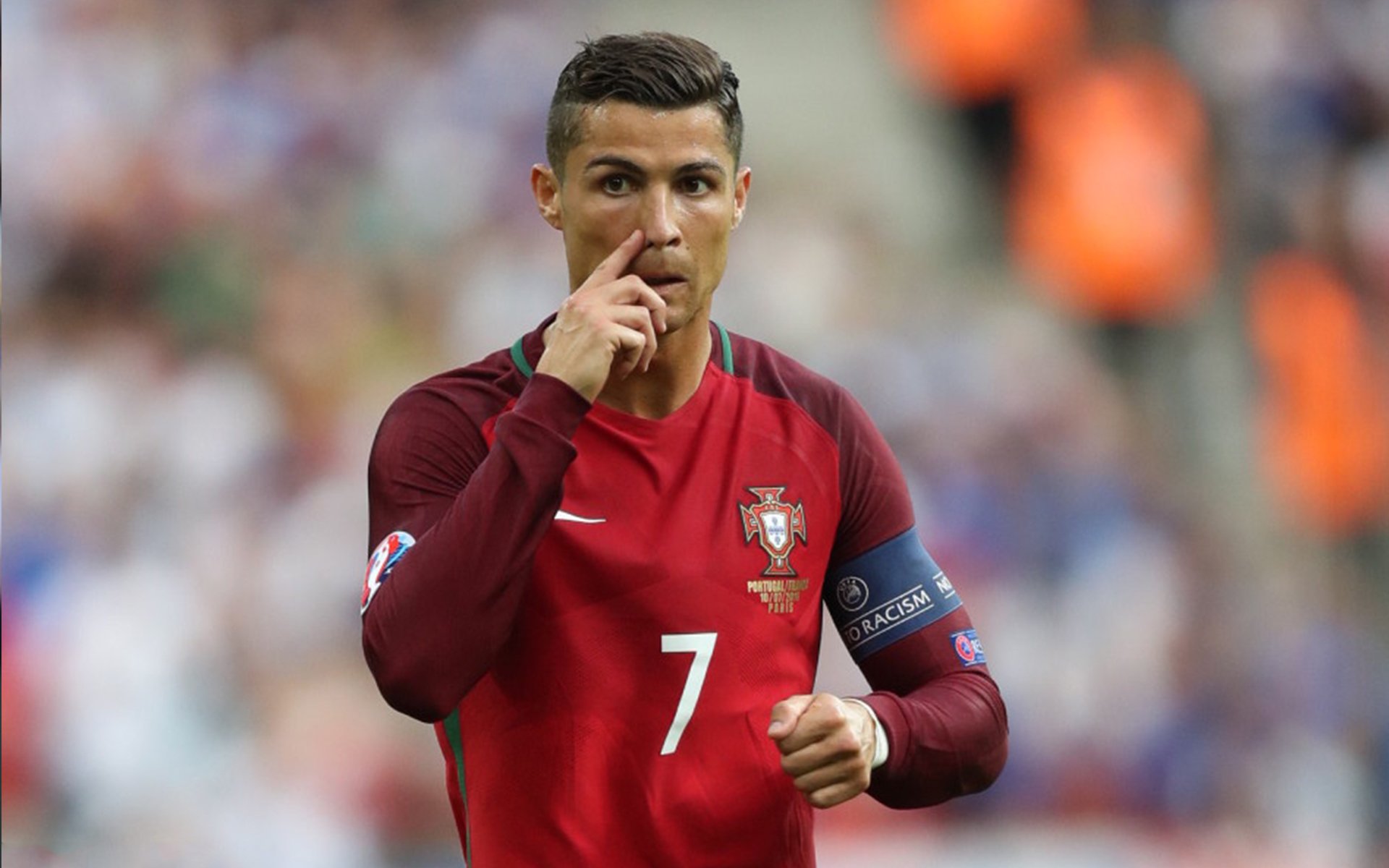 阿扎伦卡新星爆冷表现突出，德国队前途光明！观众掌声雷动