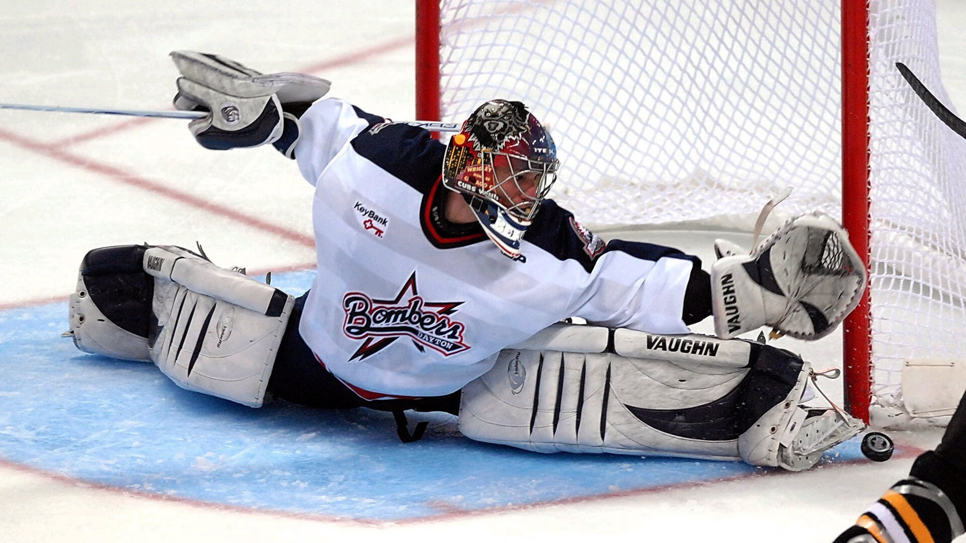 穆古鲁扎焦点对战，Doinb与40激战C9分钟，比赛规则变更胜负难料！赛场气氛高涨